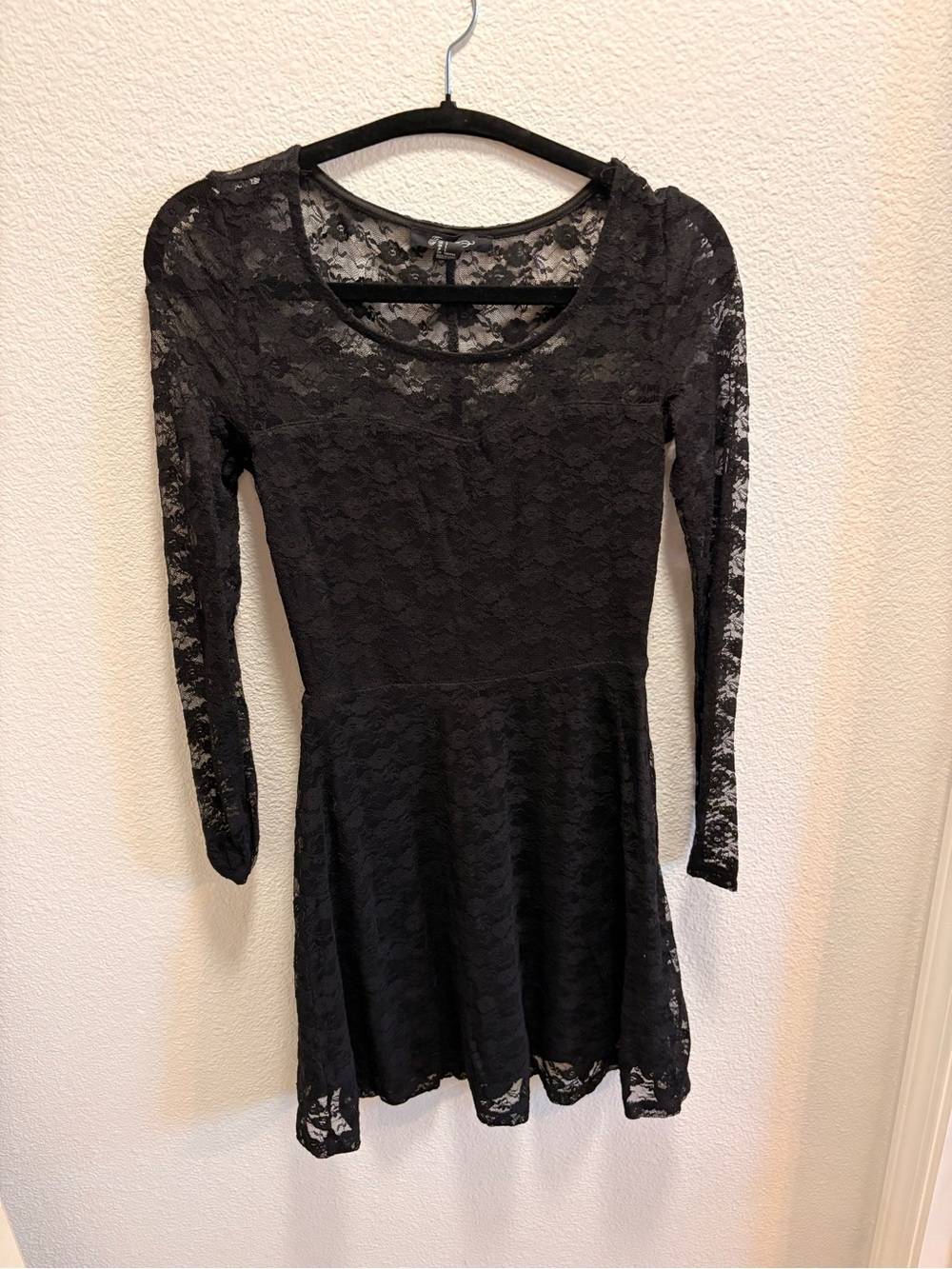 Forever 21 Black Lace Long-Sleeve Fit & Flare Dress